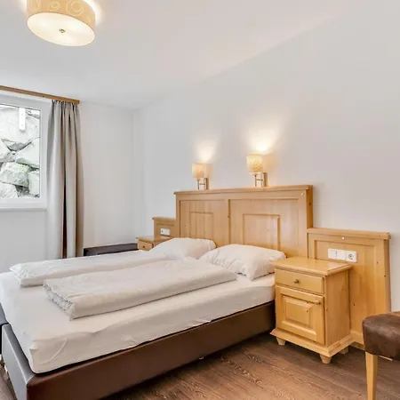 アパート Stanton サンクト・アントン・アム・アールベルク